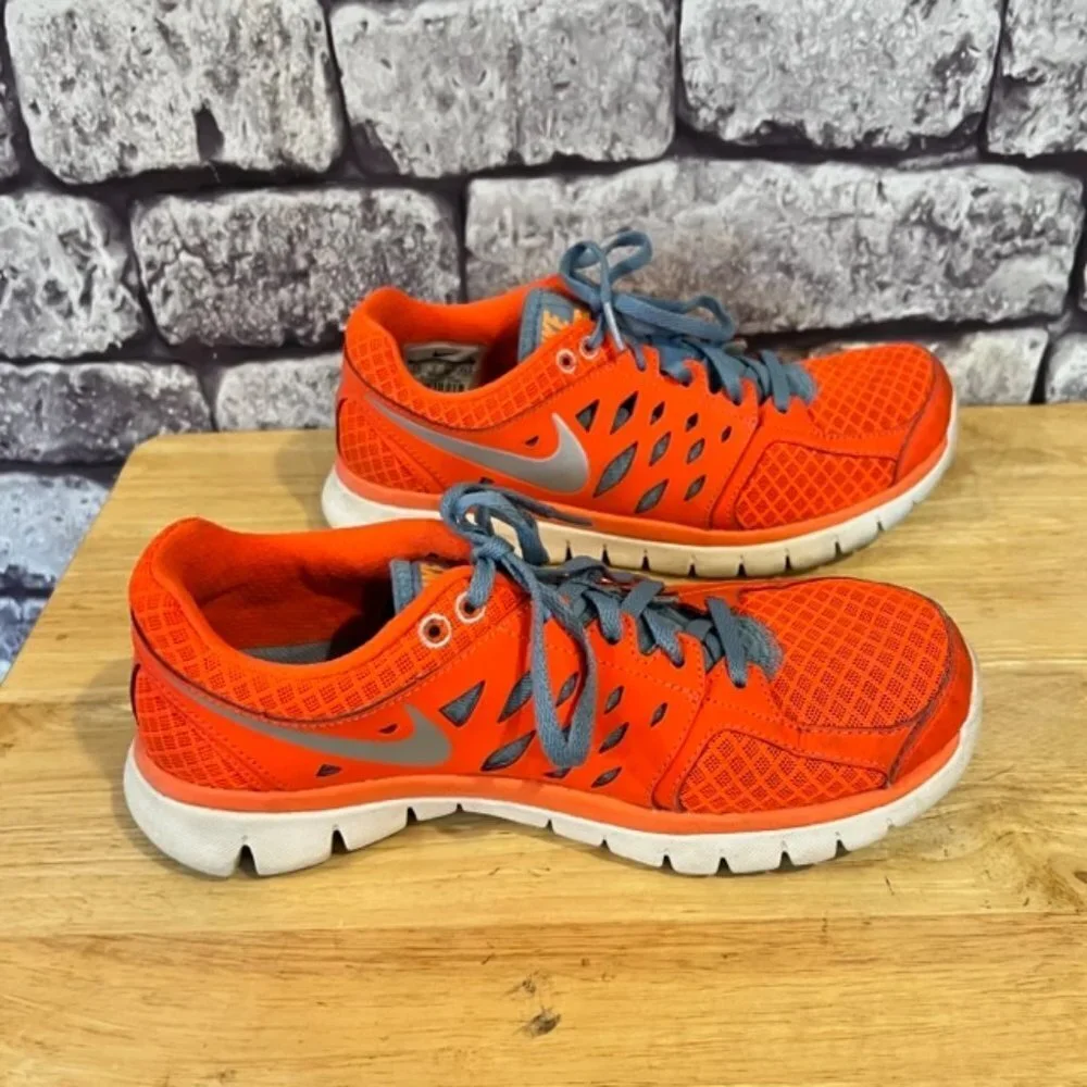 Nike Orange & Gray Lace Up Sneakers Size 7 1/2